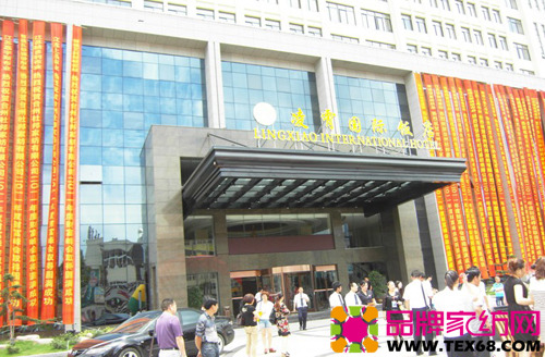 杜邦家纺2011秋冬新品发布会圆满成功