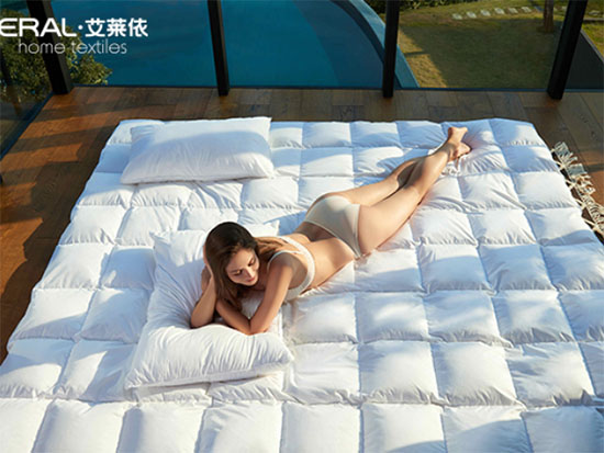 艾莱依家纺羽绒被