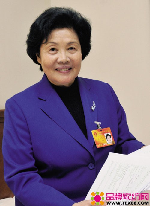 江苏梦兰集团董事长钱月宝