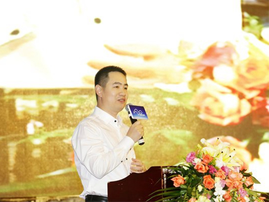 水星家纺股份公司董事长李裕陆