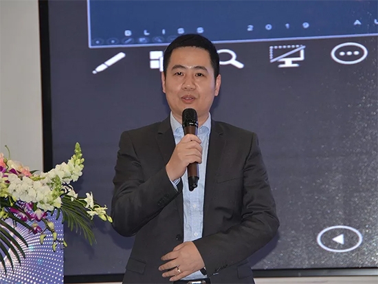 公司董事长李裕陆作百丽丝品牌发展规划